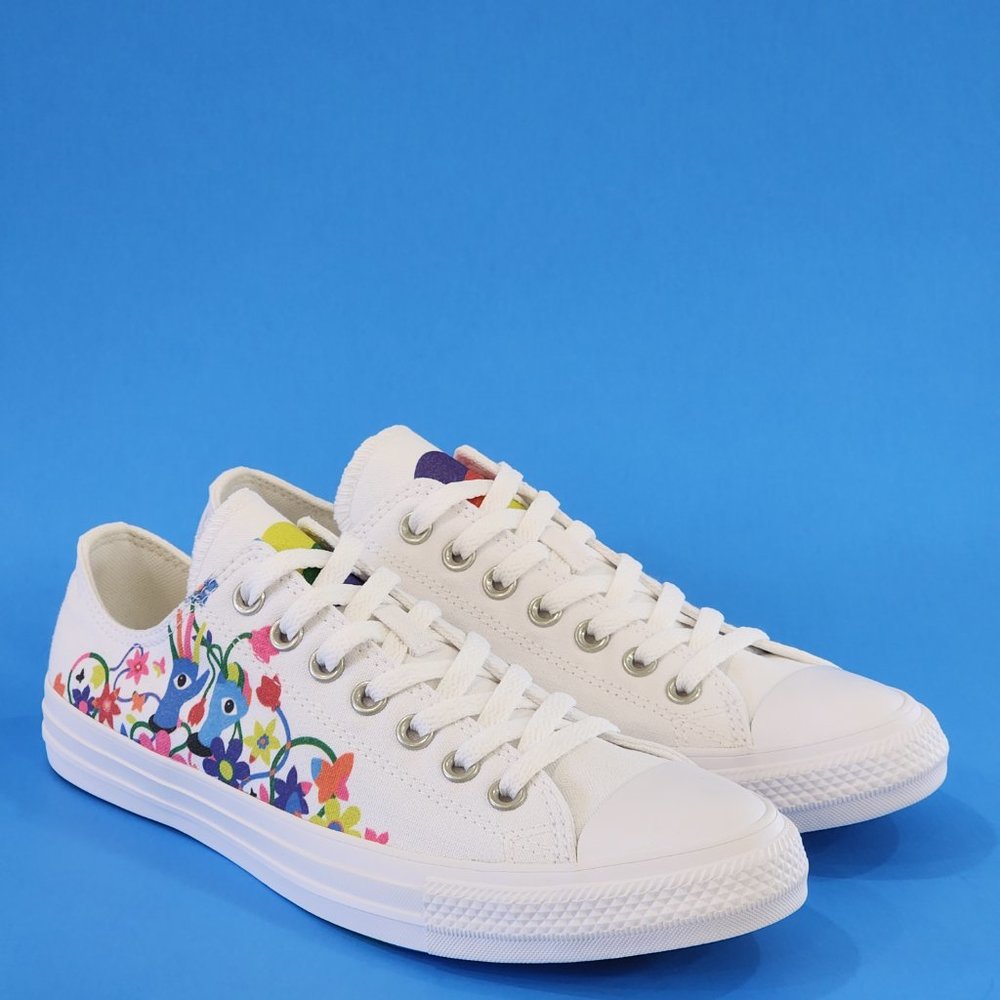 Converse CTAS Low Top Pride Unisex Sneakers 170823C NWT - Picture 1 of 6